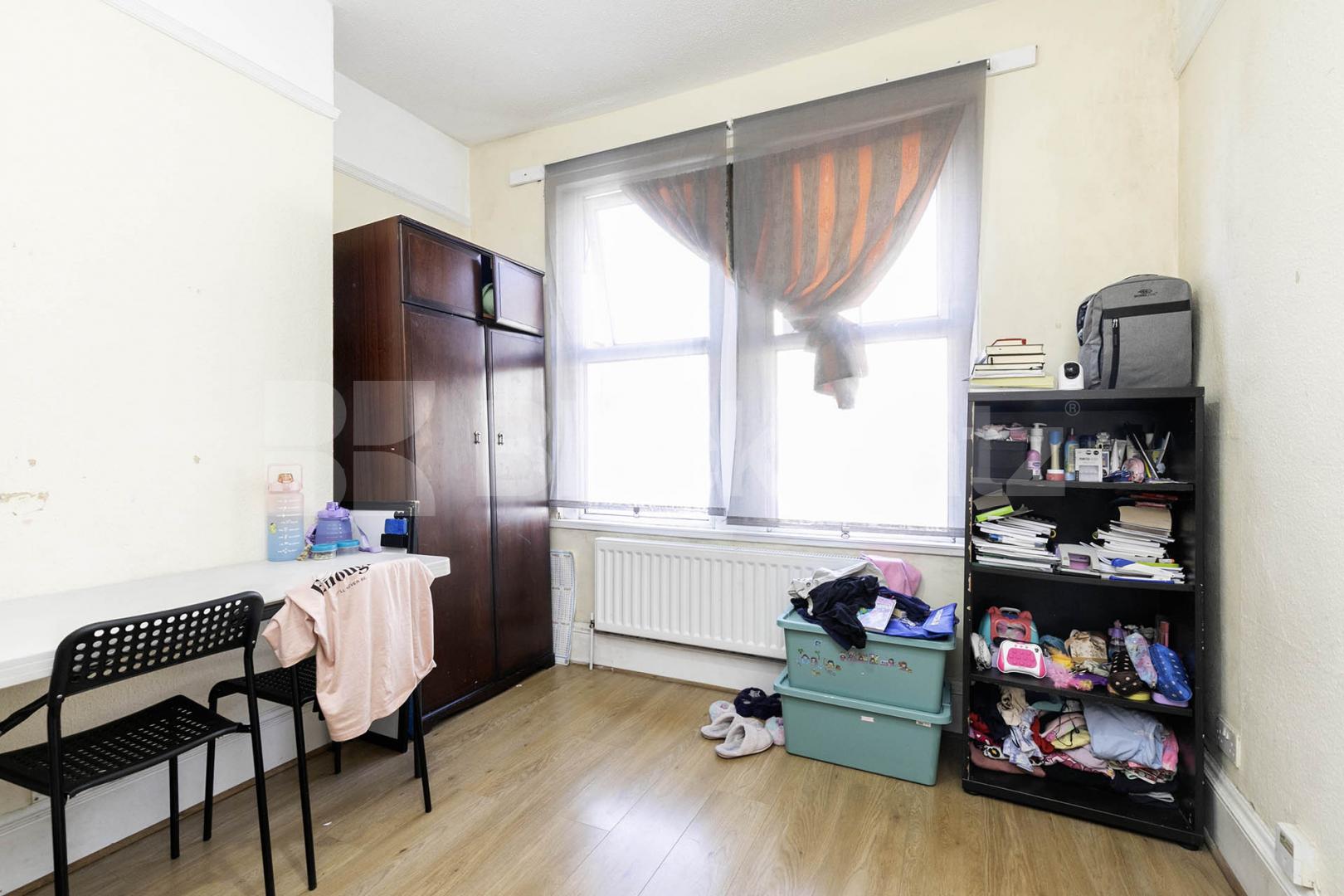 Amazing Location Headstone Road, Harrow-on-the-Hill